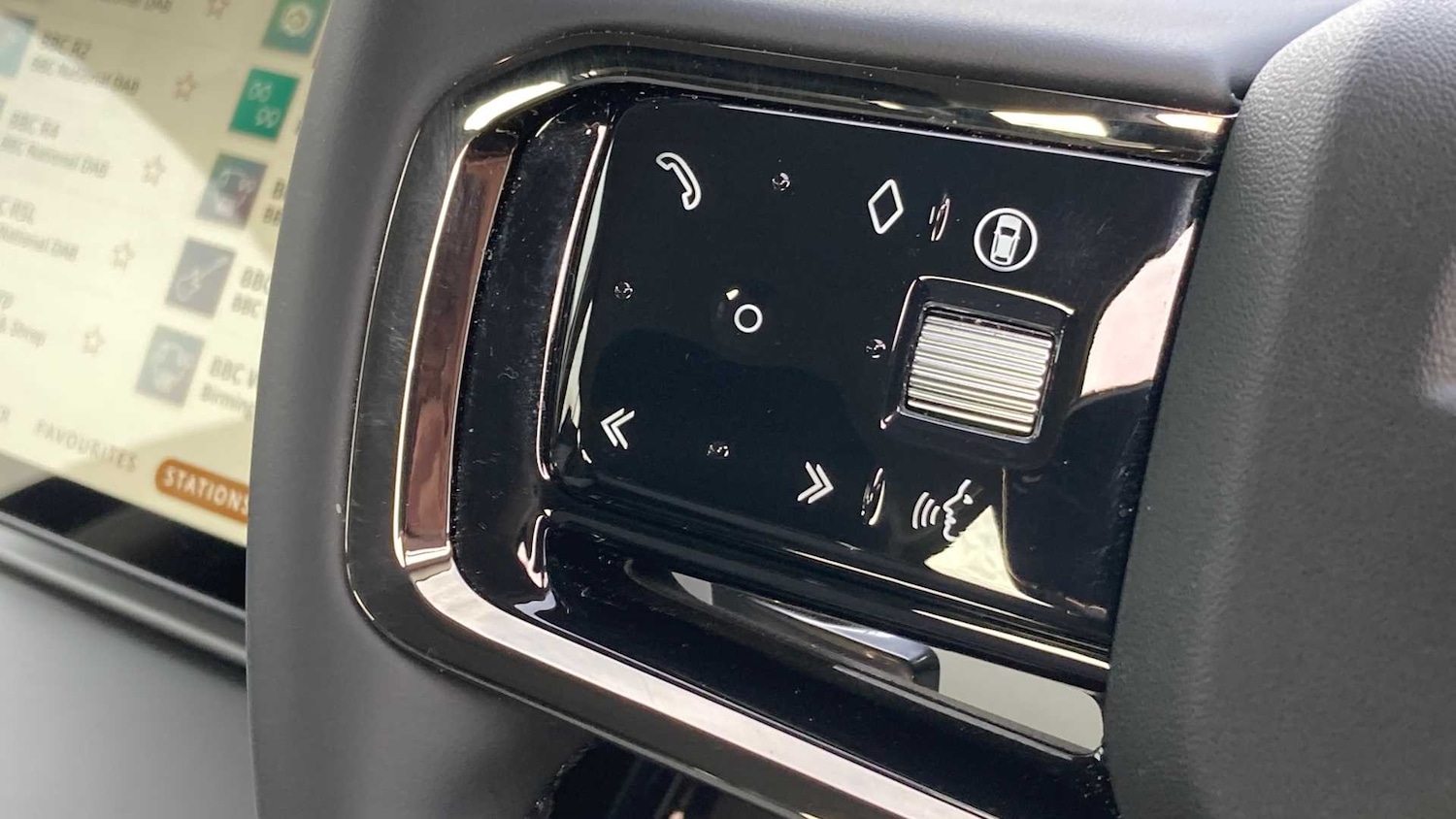 Used Land Rover Range Rover Evoque 2024 for sale - 77103160: Photo 27