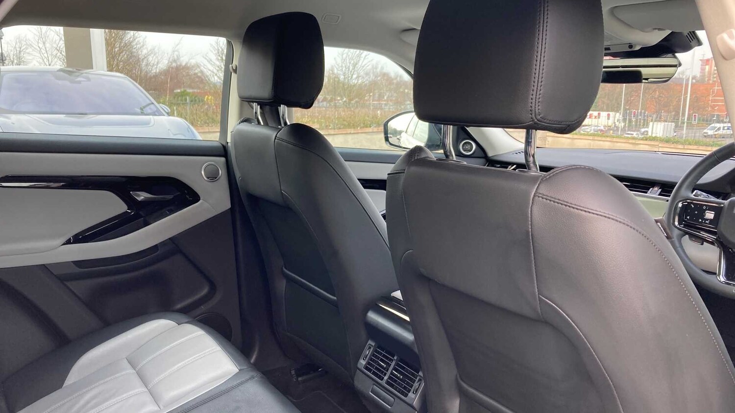 Used Land Rover Range Rover Evoque 2024 for sale - 77103160: Photo 32