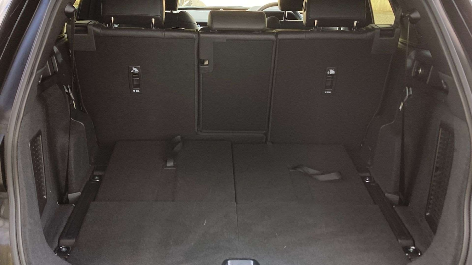 Used Land Rover Discovery Sport 2025 for sale - 76460502: Photo 10