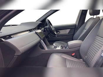 Used Land Rover Discovery Sport 2025 for sale - 76460502: Photo