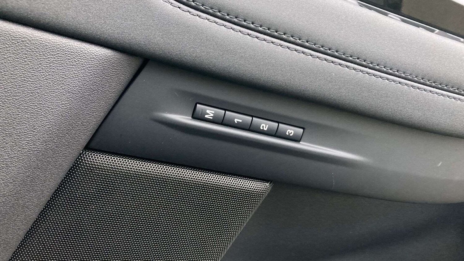 Used Land Rover Range Rover Evoque 2023 for sale - 77373732: Photo 25