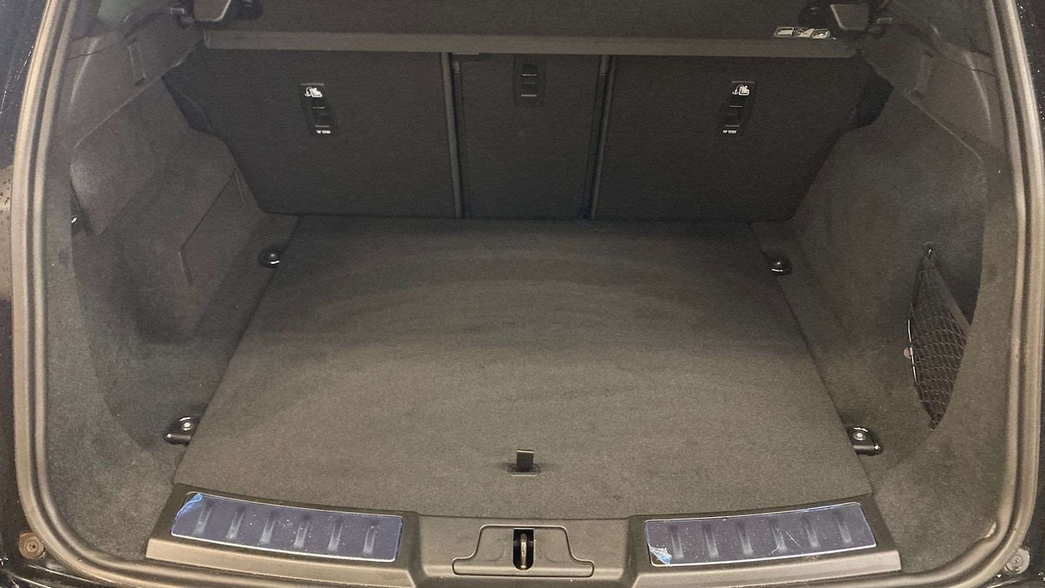 Used Land Rover Range Rover Evoque 2025 for sale - 76460024: Photo 10