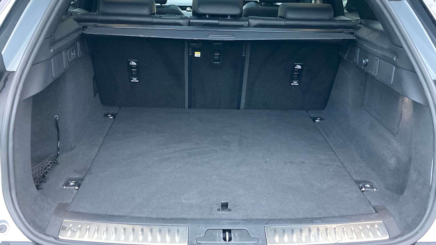 Used Land Rover Range Rover Velar 2023 for sale - 76460379: Photo 10