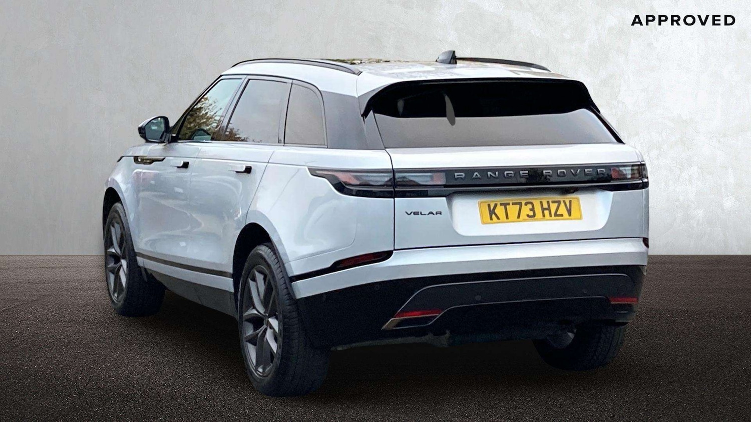 Used Land Rover Range Rover Velar 2023 for sale - 76460379: Photo 2