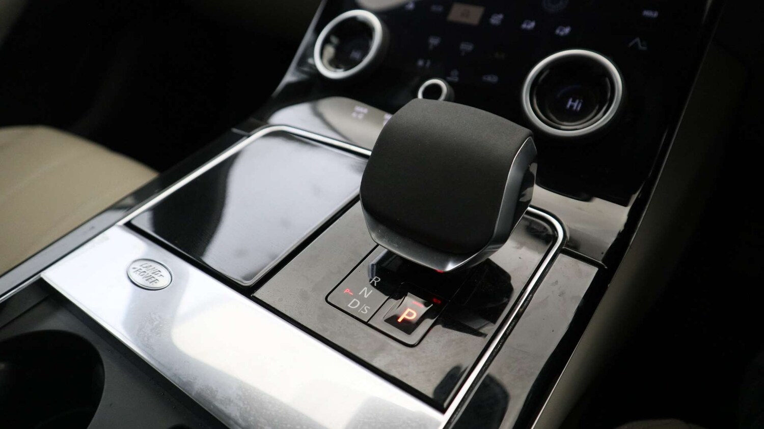 Used Land Rover Range Rover Velar 2023 for sale - 77472603: Photo 11