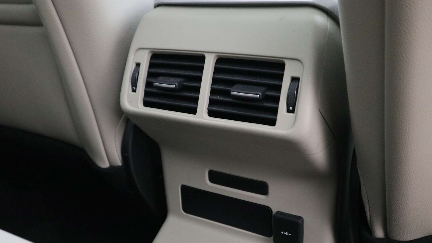 Used Land Rover Range Rover Velar 2023 for sale - 77472603: Photo 16