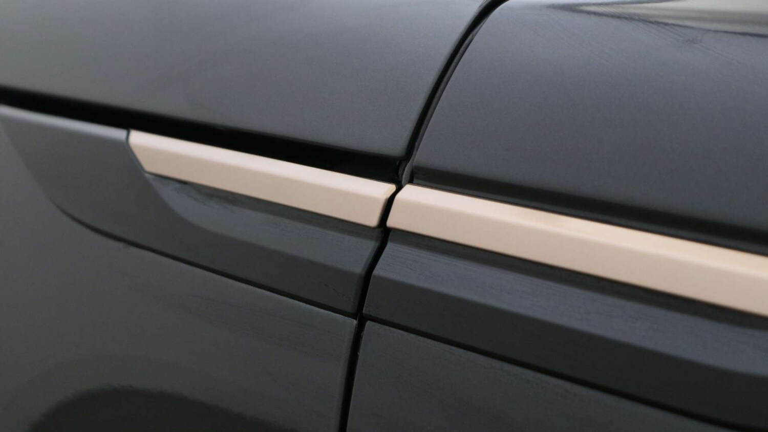 Used Land Rover Range Rover Velar 2023 for sale - 77472603: Photo 18