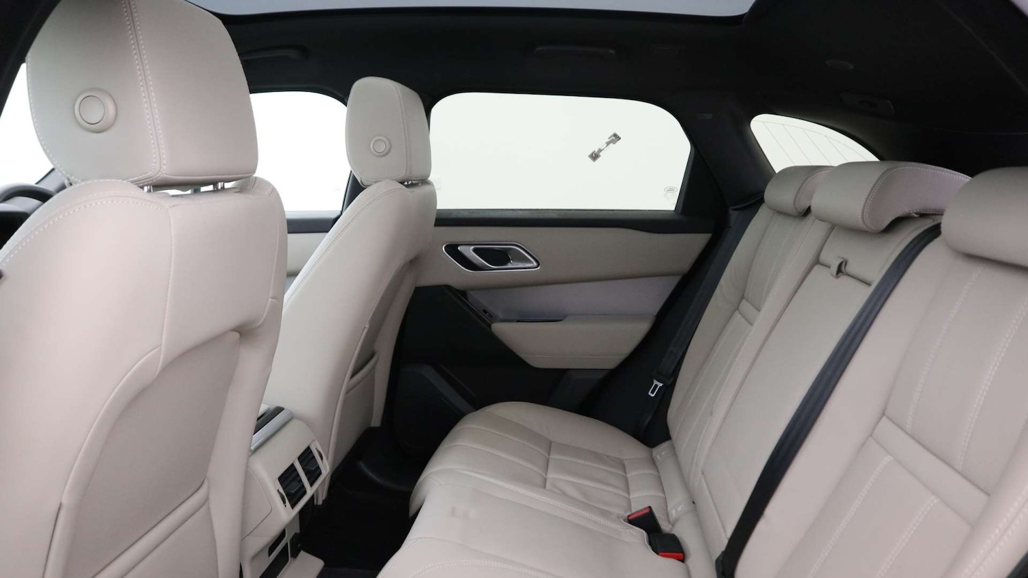 Used Land Rover Range Rover Velar 2023 for sale - 77472603: Photo 4