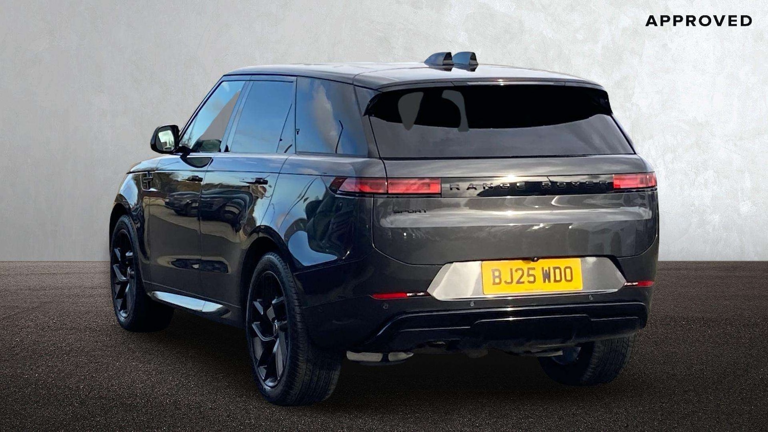 Used Land Rover Range Rover Sport 2025 for sale - 76827592: Photo 2