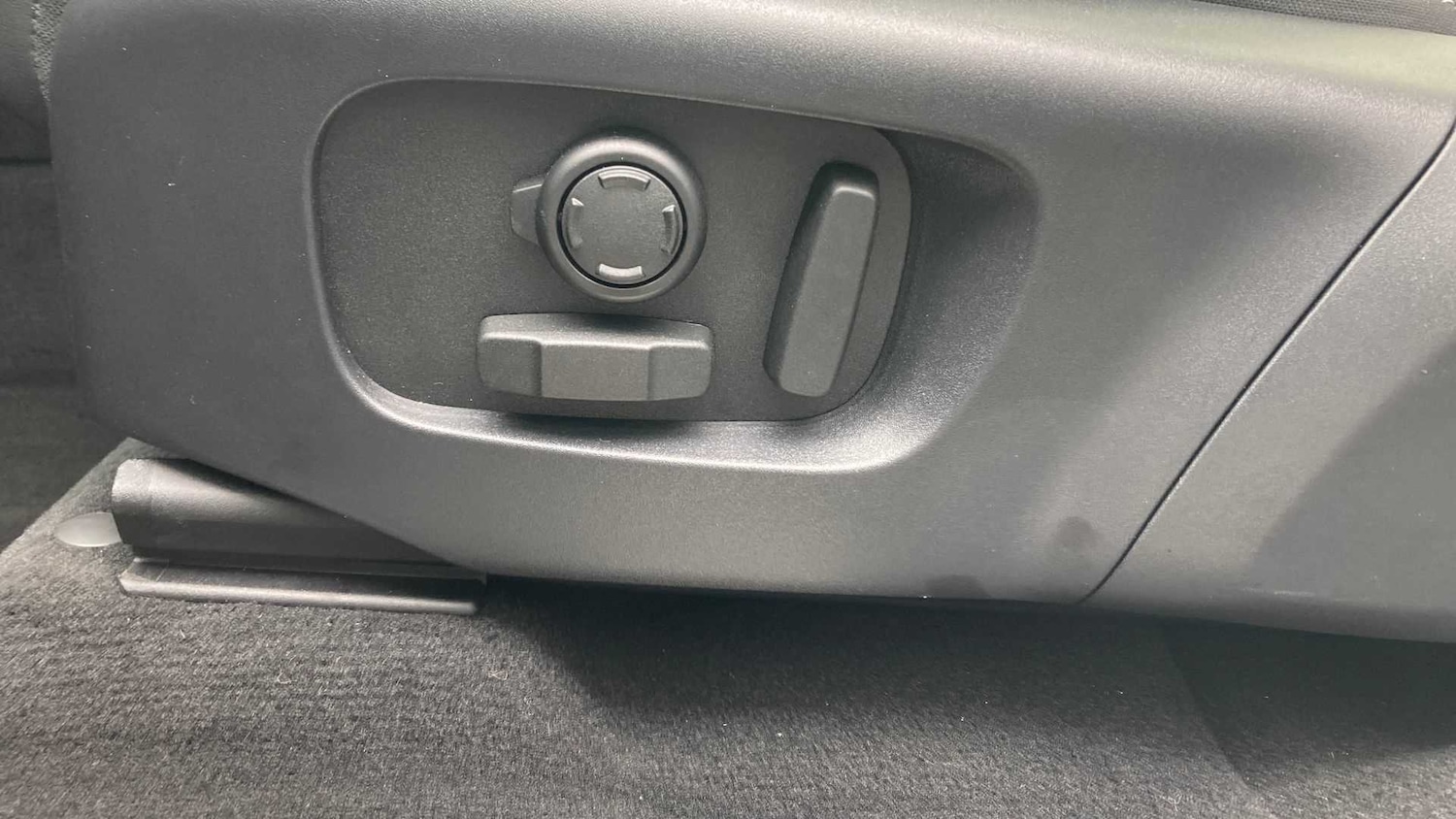 Used Land Rover Discovery Sport 2025 for sale - 76459883: Photo 26