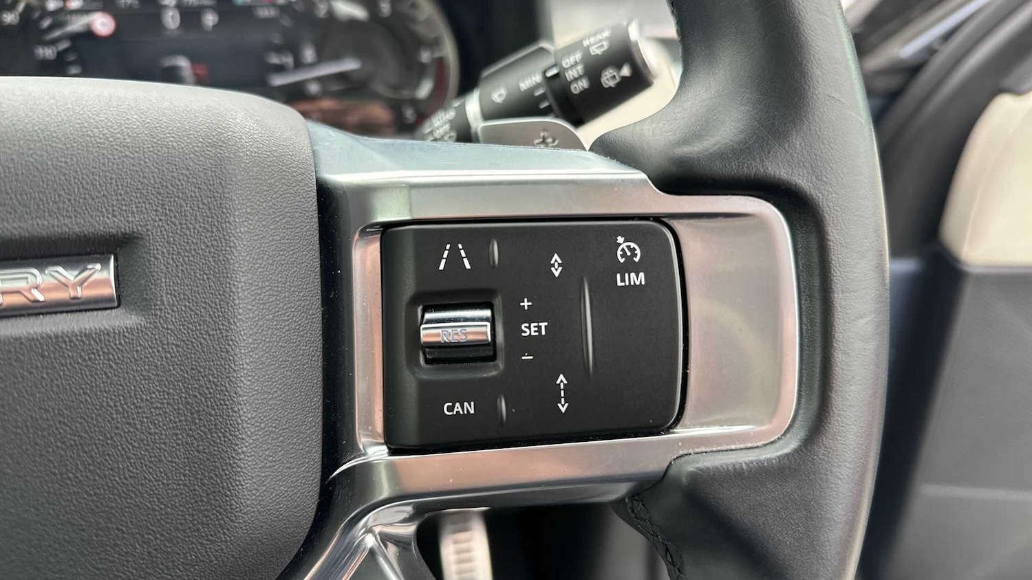 Used Land Rover Discovery 2022 for sale - 76459827: Photo 26