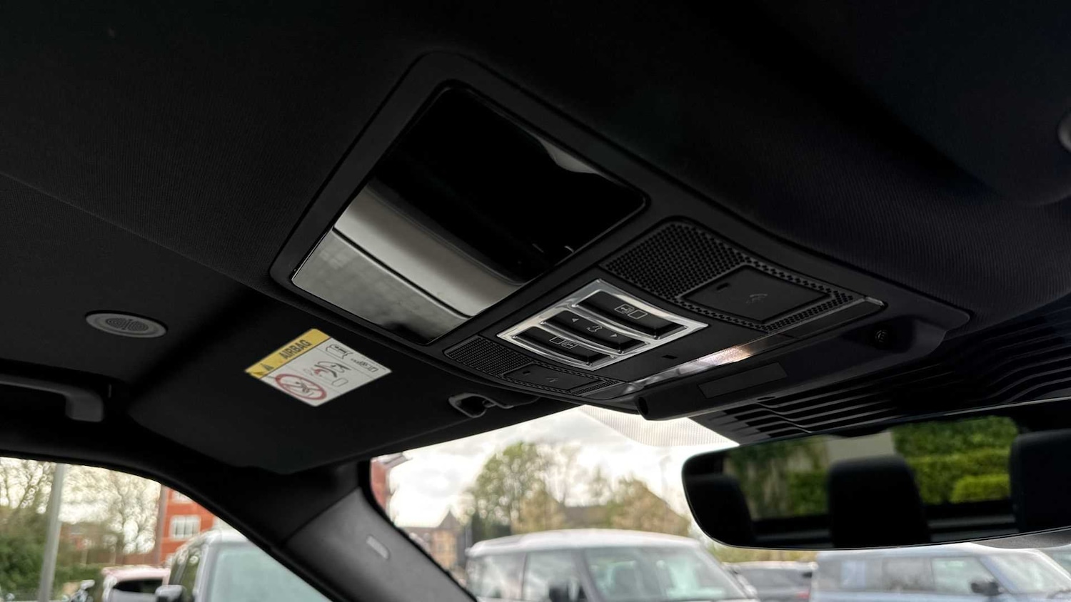 Used Land Rover Discovery 2022 for sale - 76459827: Photo 30