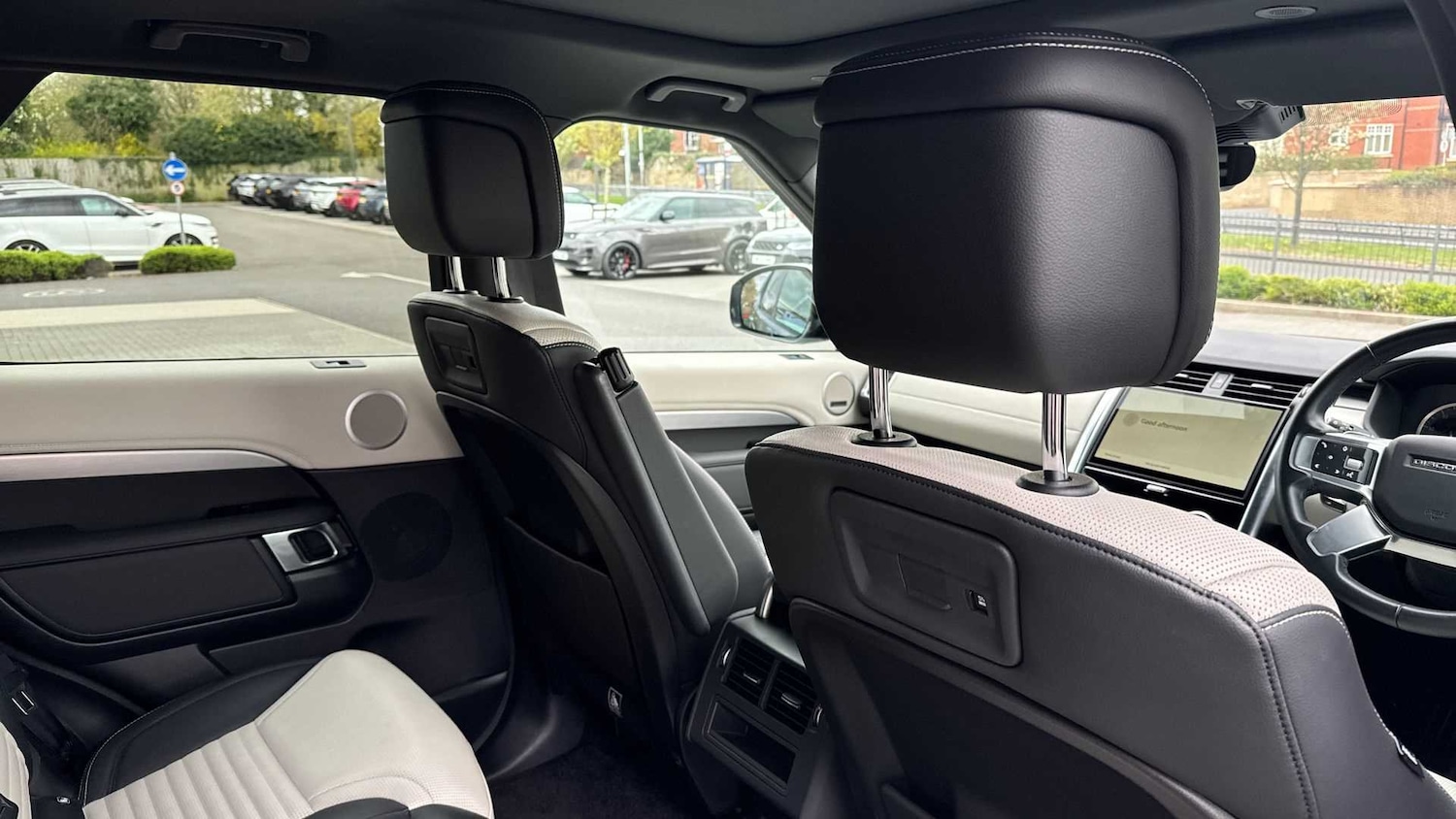 Used Land Rover Discovery 2022 for sale - 76459827: Photo 35