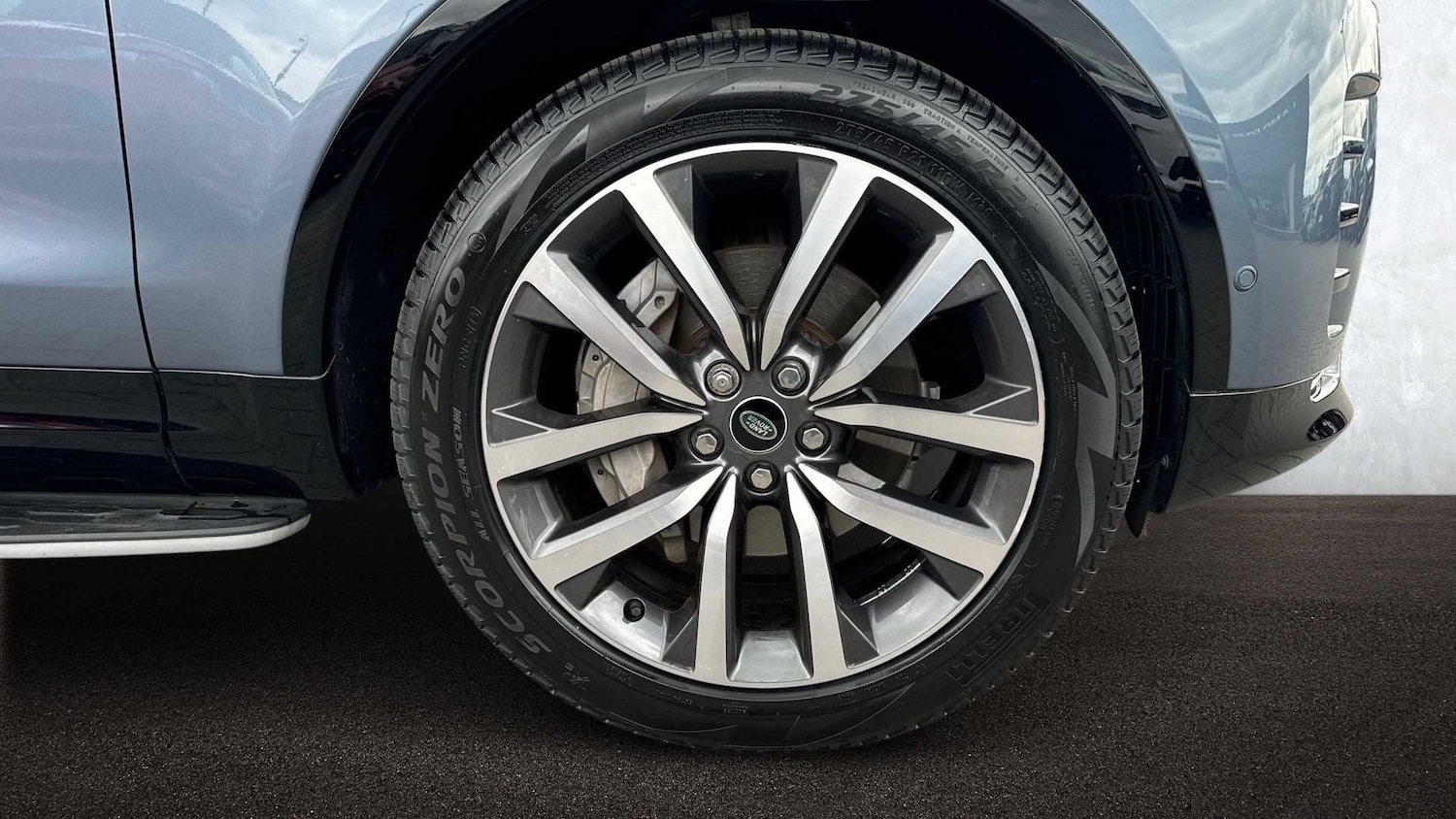 Used Land Rover Discovery 2022 for sale - 76459827: Photo 8