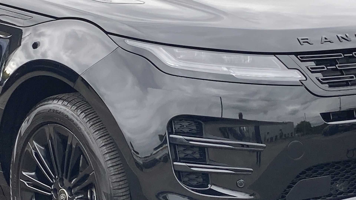 Used Land Rover Range Rover Evoque 2025 for sale - 76459889: Photo 17