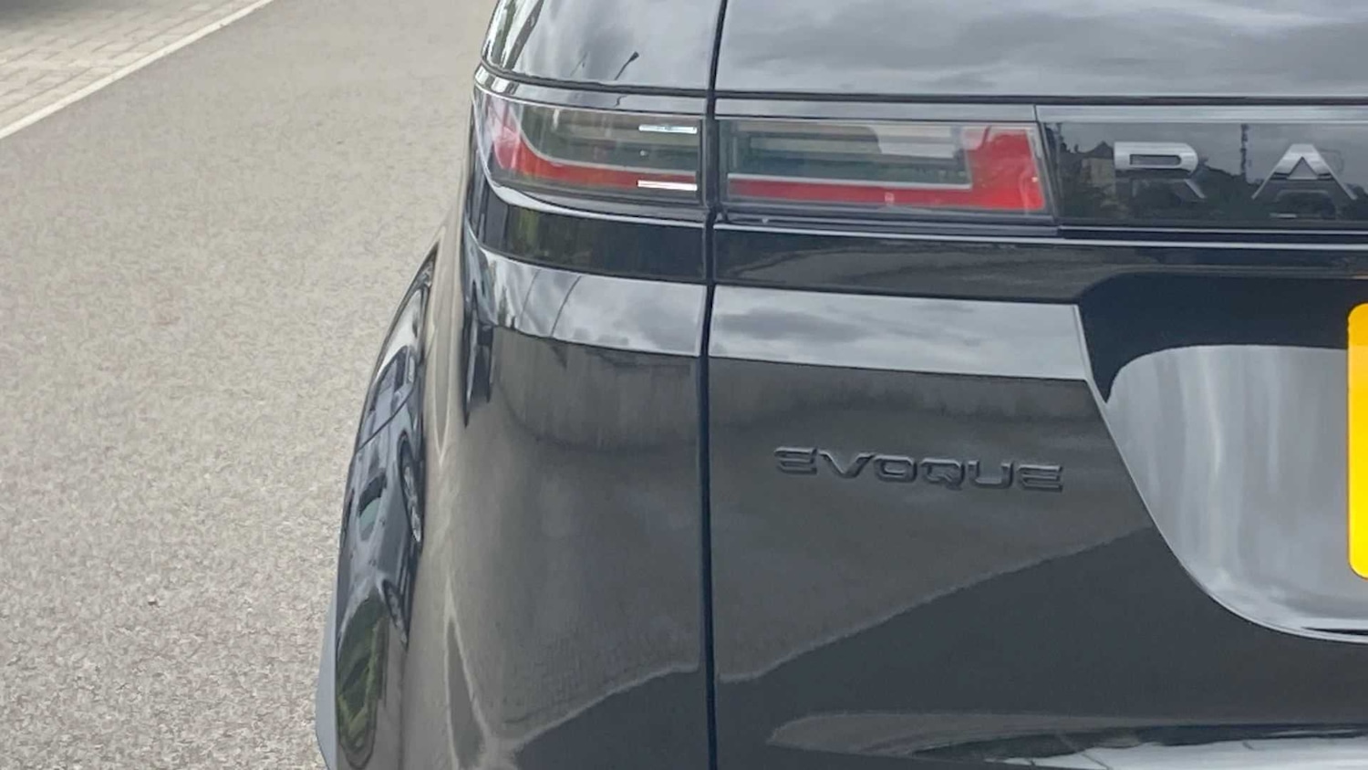 Used Land Rover Range Rover Evoque 2025 for sale - 76459889: Photo 26