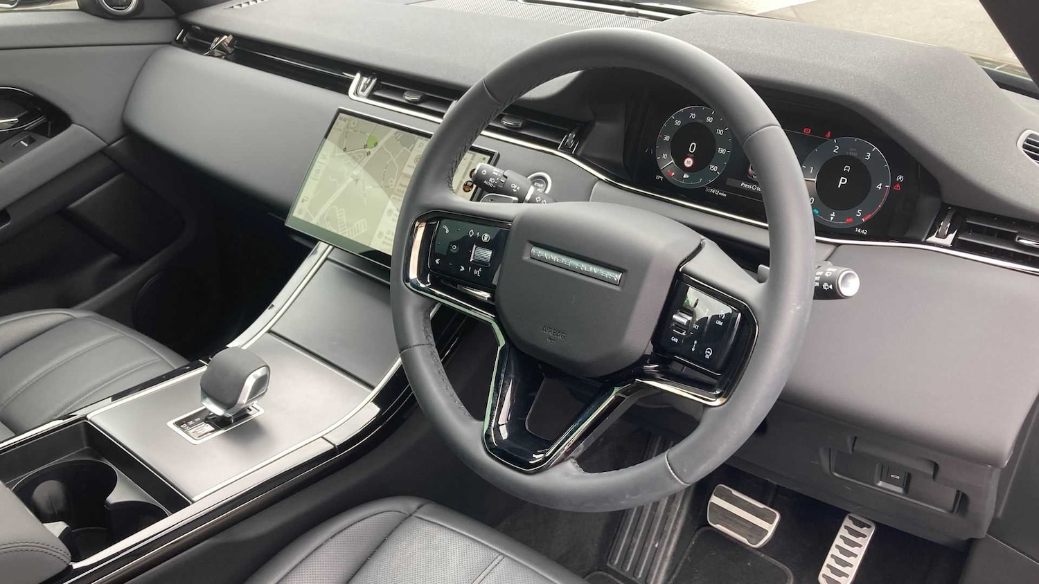 Used Land Rover Range Rover Evoque 2025 for sale - 76459889: Photo 32