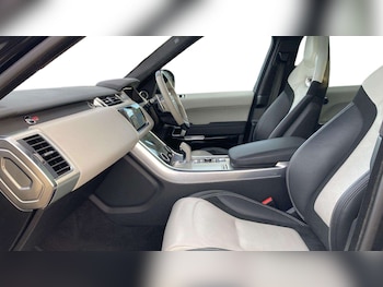 Used Land Rover Range Rover Sport 2022 for sale - 76978850: Photo