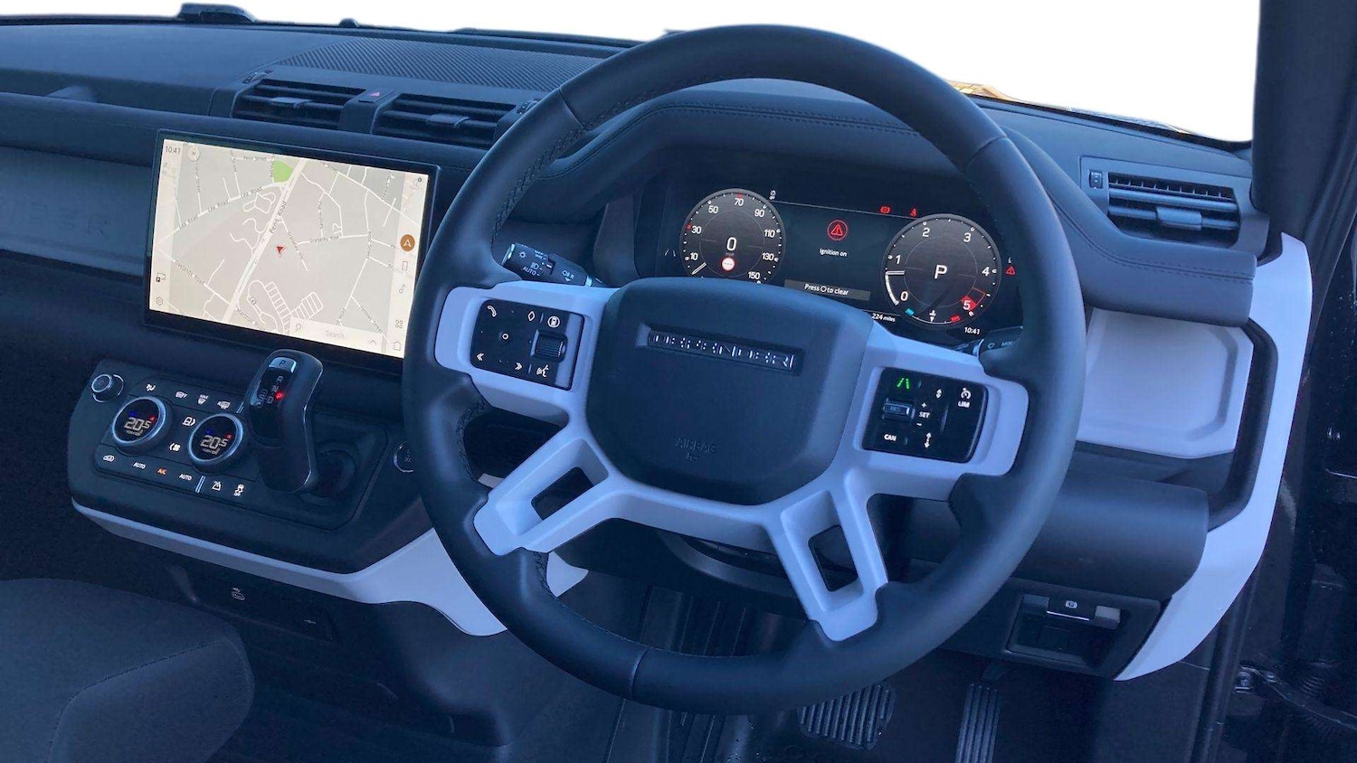 Used Land Rover Defender 90 2025 for sale - 76943476: Photo 15