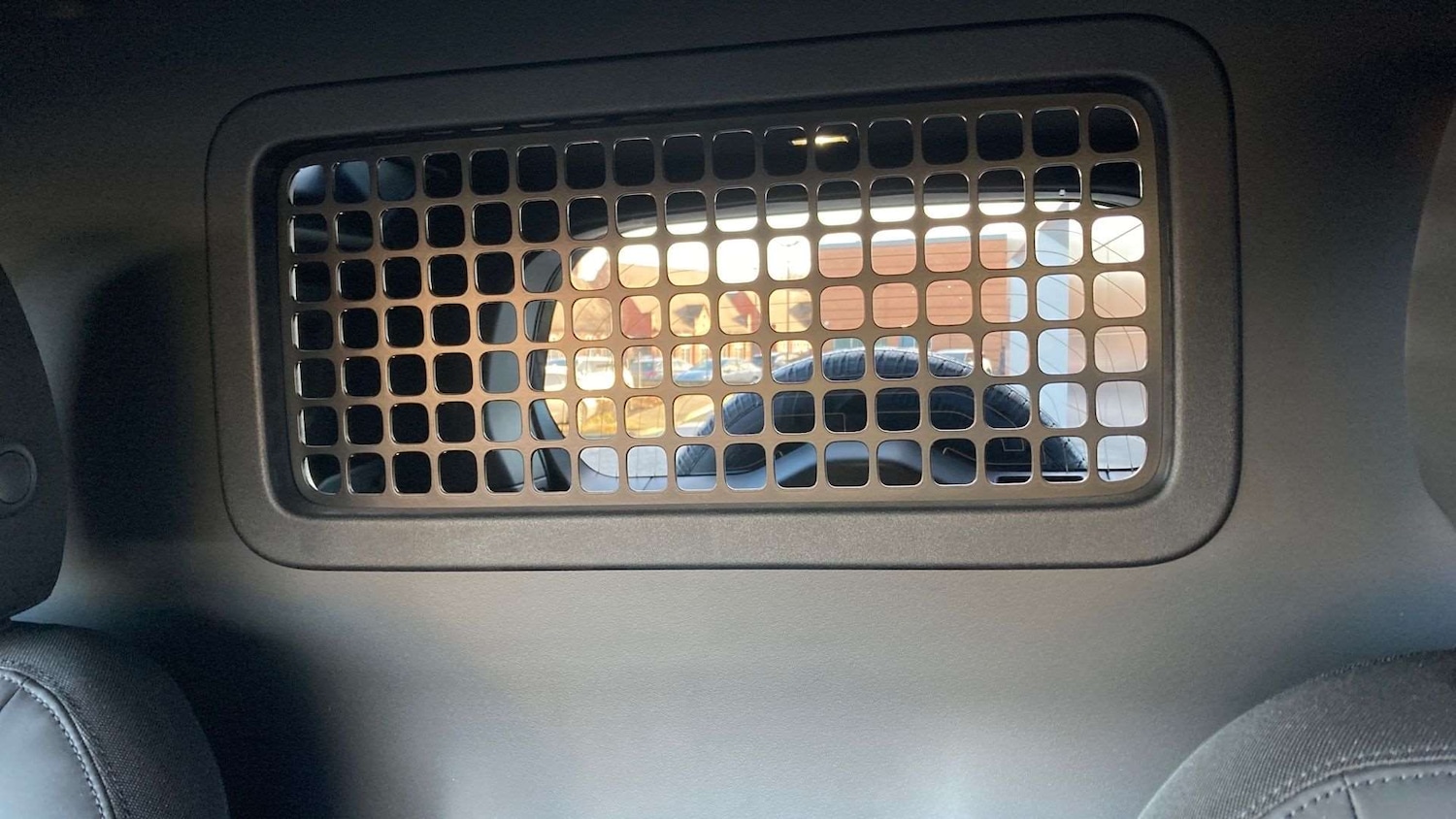 Used Land Rover Defender 90 2025 for sale - 76943476: Photo 18