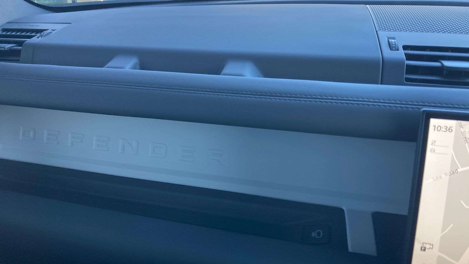 Used Land Rover Defender 90 2025 for sale - 76943476: Photo 30