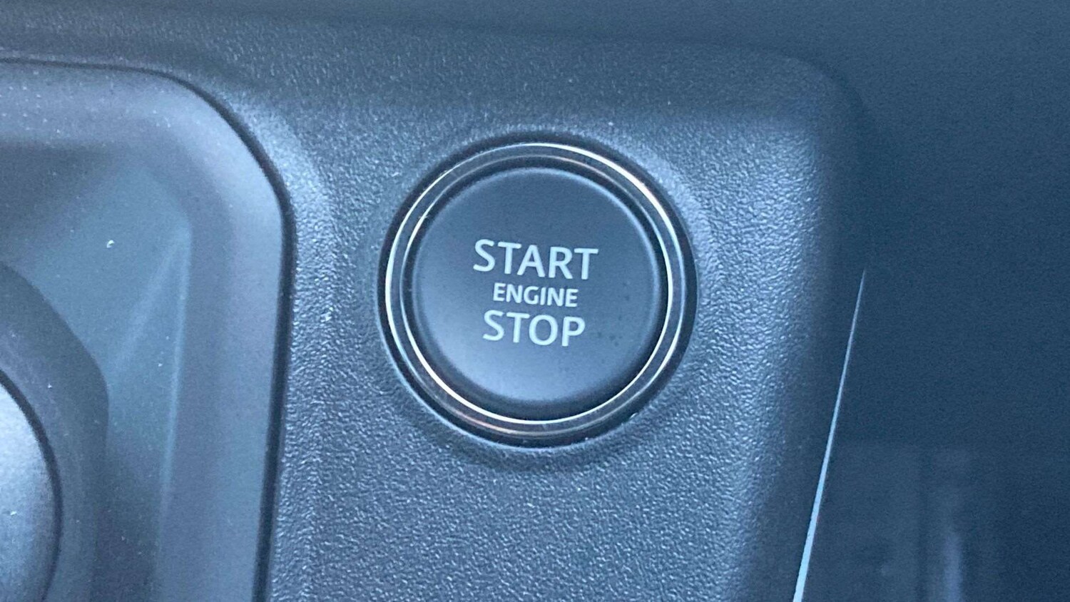 Used Land Rover Defender 90 2025 for sale - 76943476: Photo 35