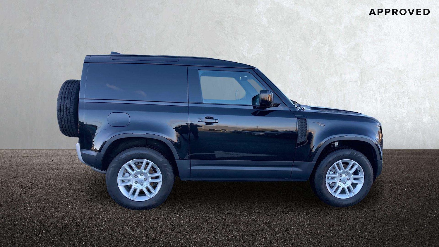 Used Land Rover Defender 2025 for sale - 76943476: Photo 5