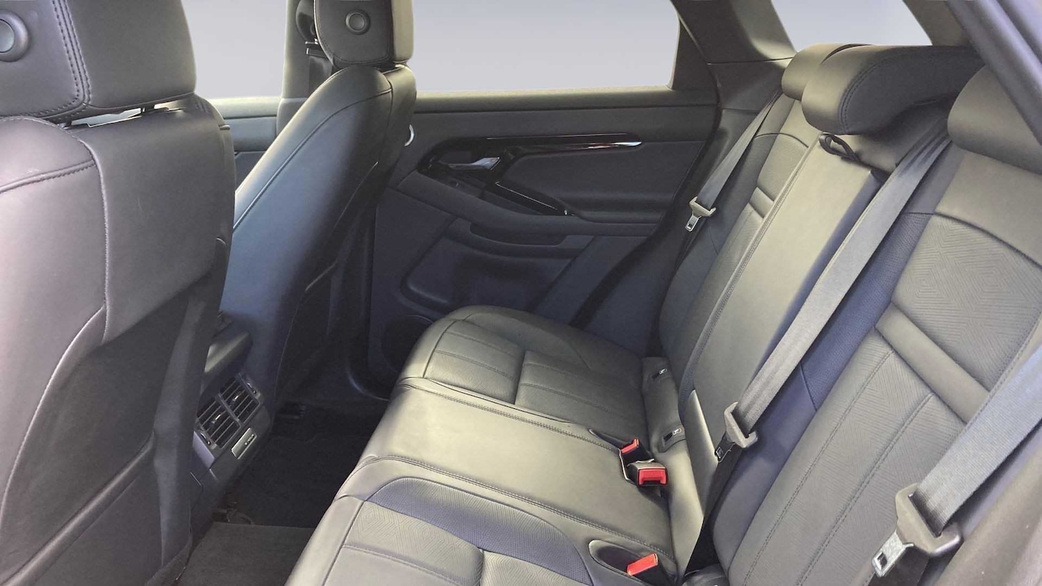 Used Land Rover Range Rover Evoque 2024 for sale - 76460137: Photo 4