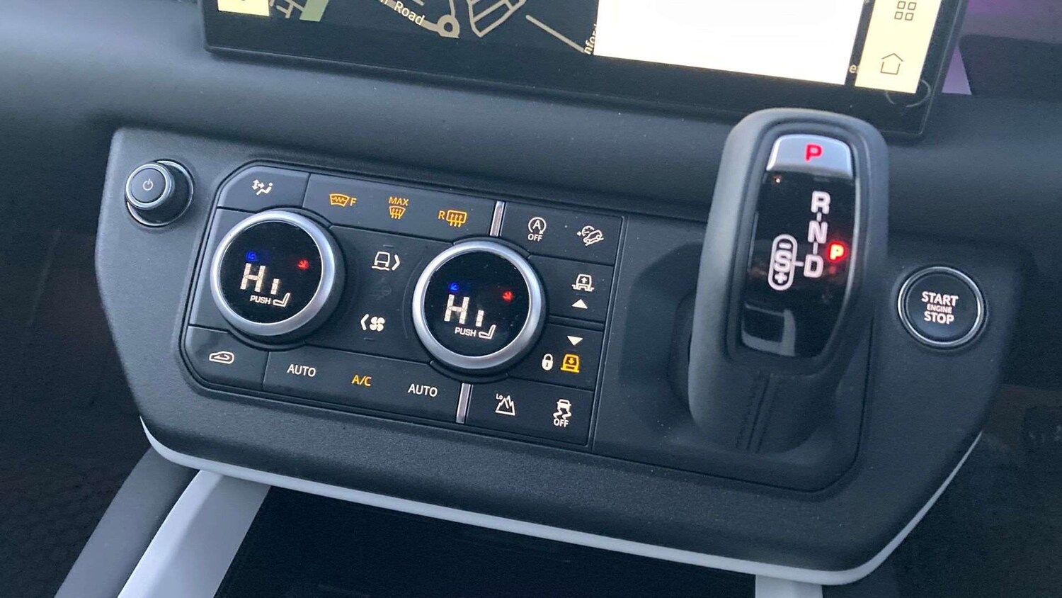 Used Land Rover Defender 2025 for sale - 77842438: Photo 13