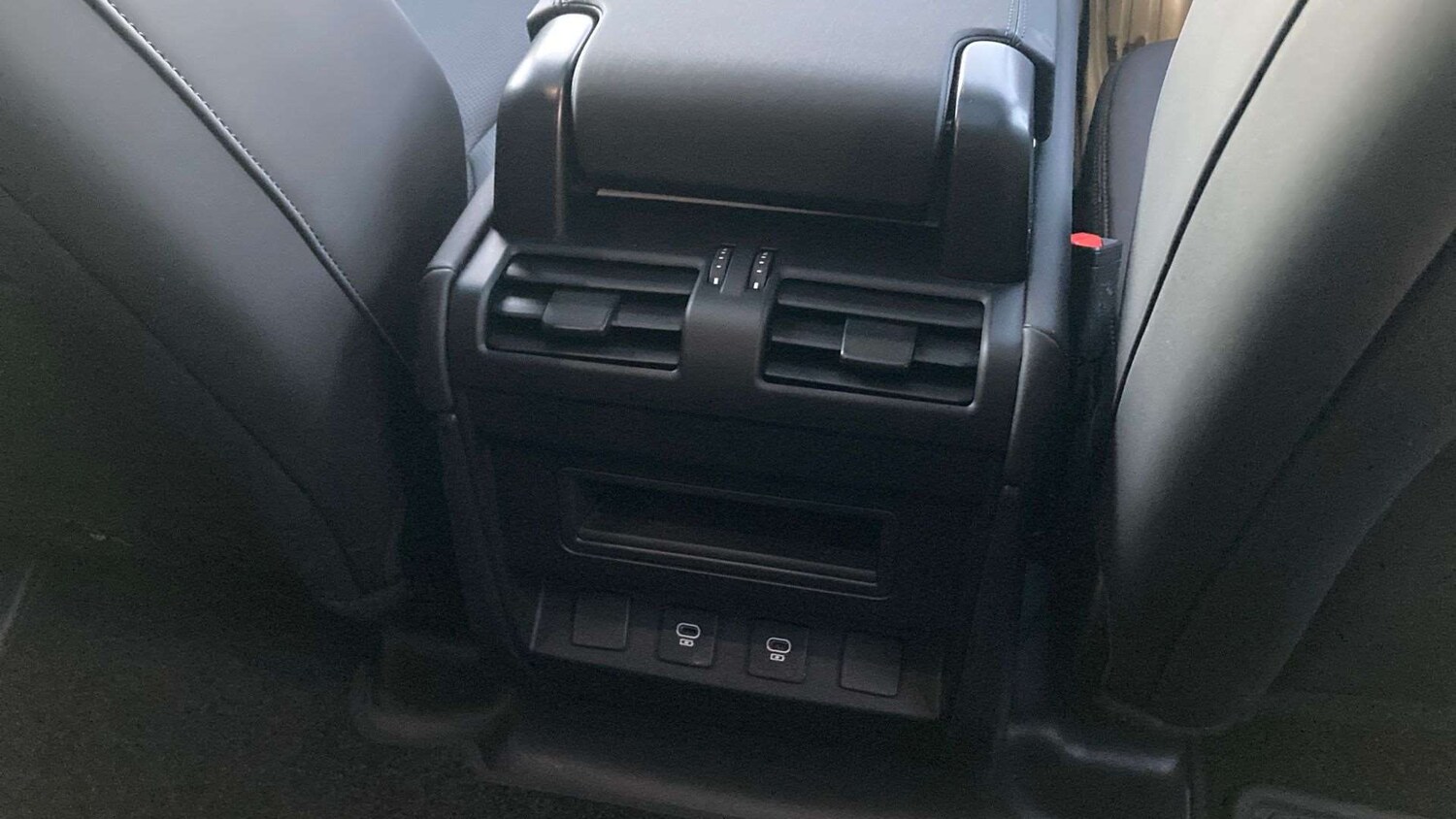 Used Land Rover Defender 2025 for sale - 77842438: Photo 18