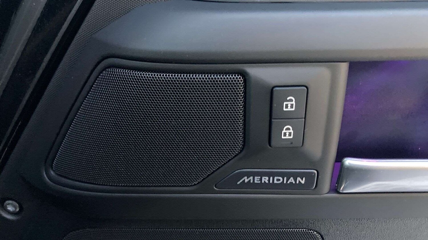 Used Land Rover Defender 2025 for sale - 77842438: Photo 25