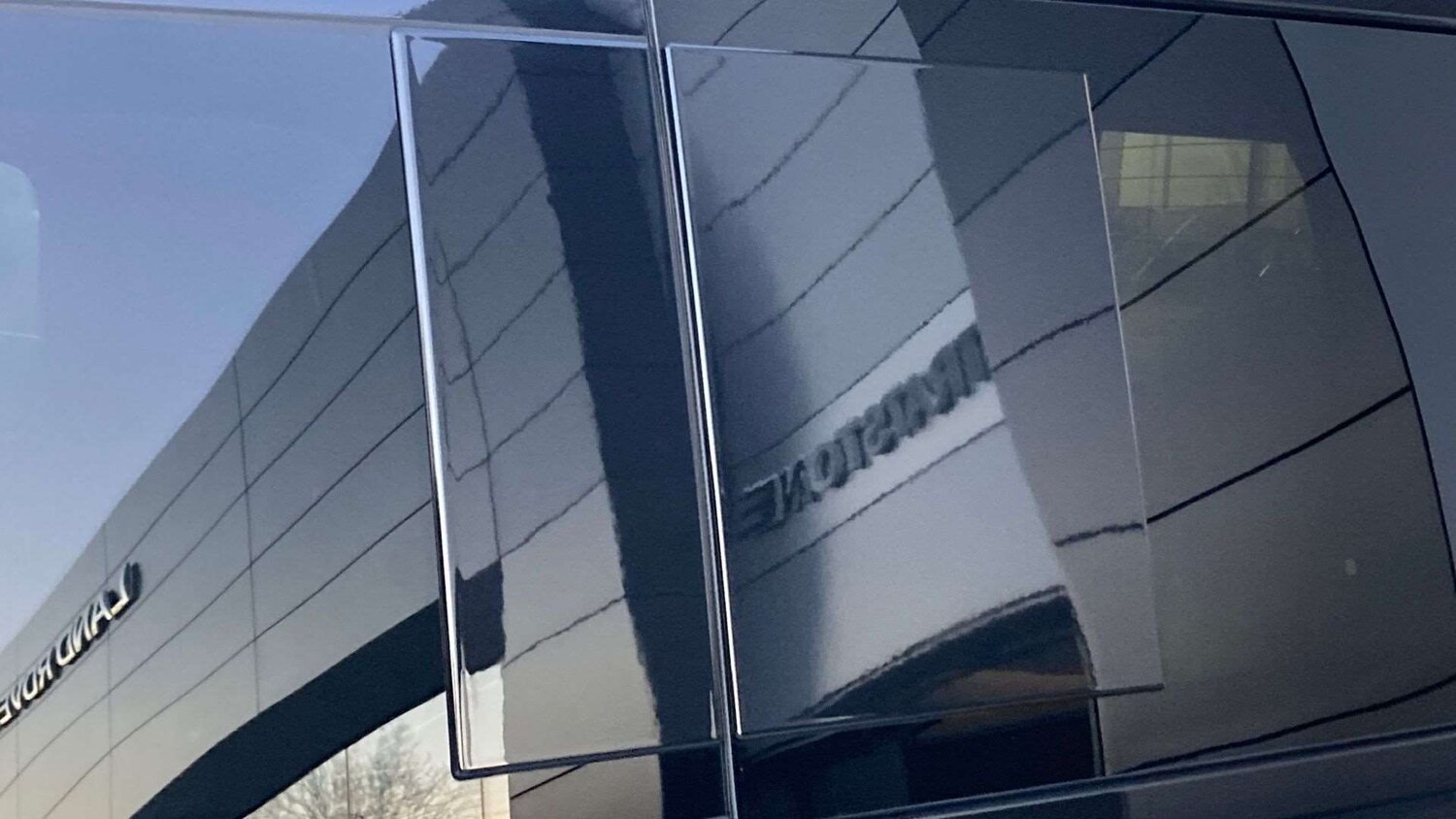 Used Land Rover Defender 2025 for sale - 77842438: Photo 31