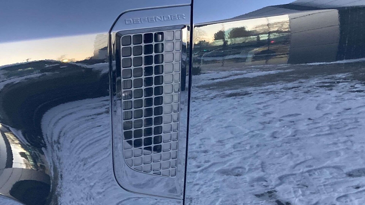 Used Land Rover Defender 2025 for sale - 77842438: Photo 32