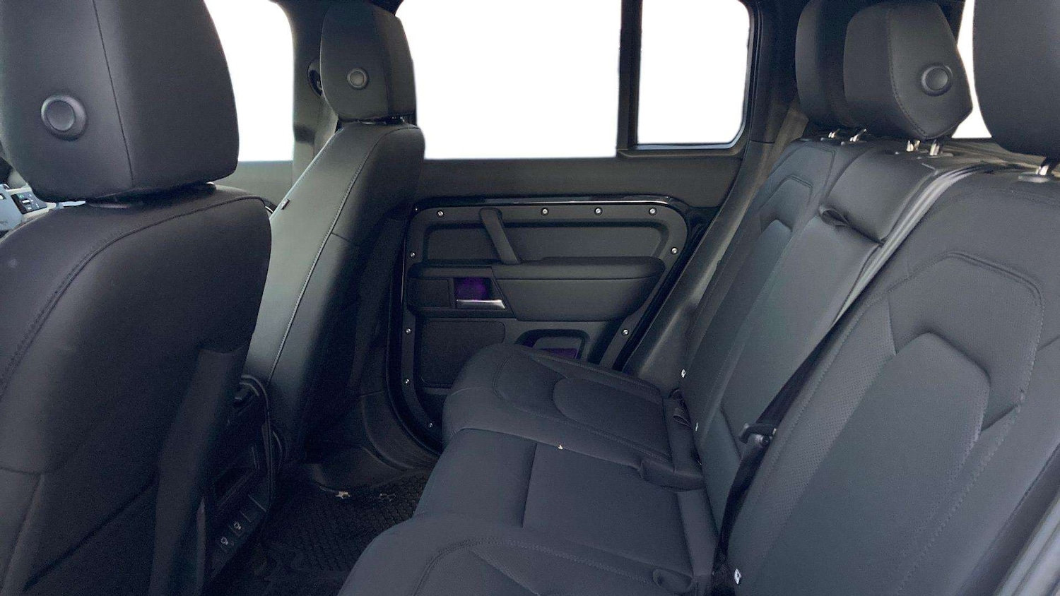 Used Land Rover Defender 2025 for sale - 77842438: Photo 4