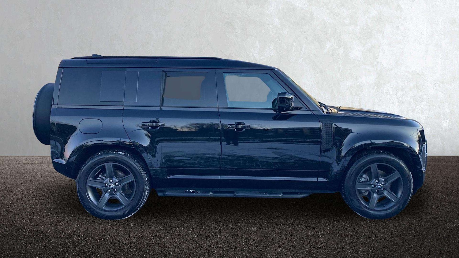 Used Land Rover Defender 2025 for sale - 77842438: Photo 5