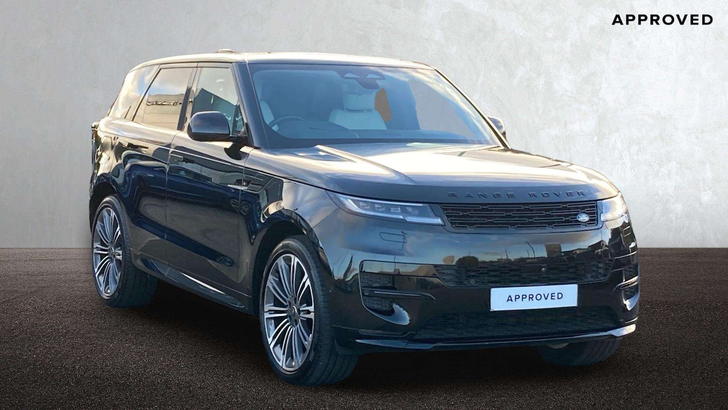 Used Land Rover Range Rover Sport 2024 for sale - 76460450: Photo 1