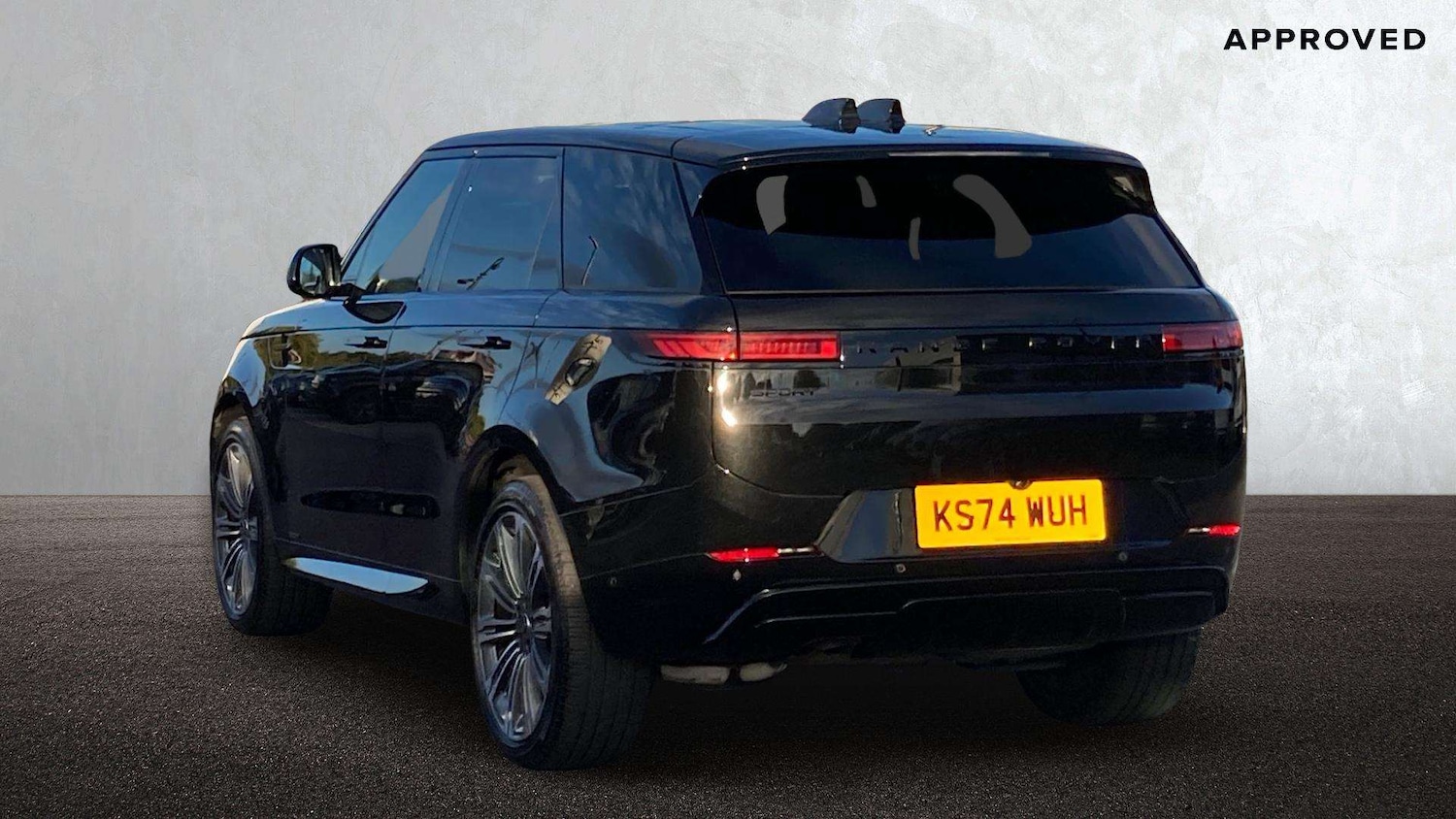 Used Land Rover Range Rover Sport 2024 for sale - 76460450: Photo 2