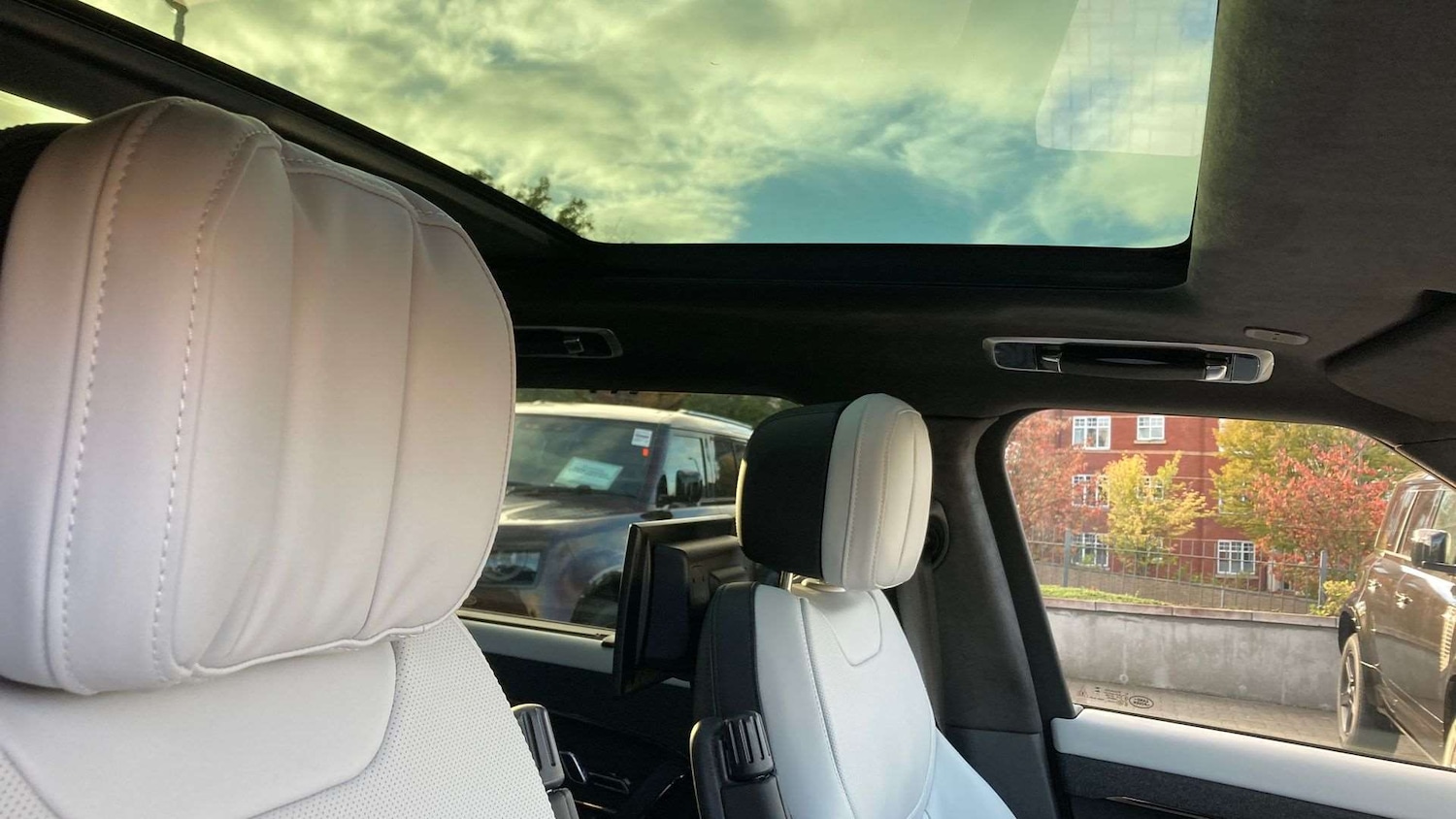 Used Land Rover Range Rover Sport 2024 for sale - 76460450: Photo 21