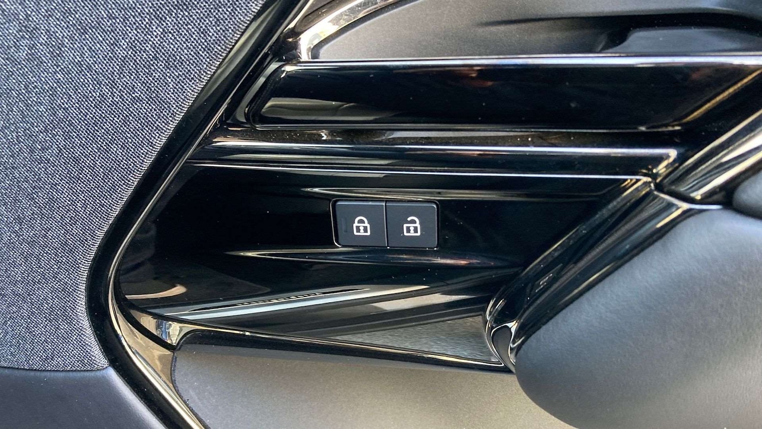 Used Land Rover Range Rover Sport 2024 for sale - 76460450: Photo 25