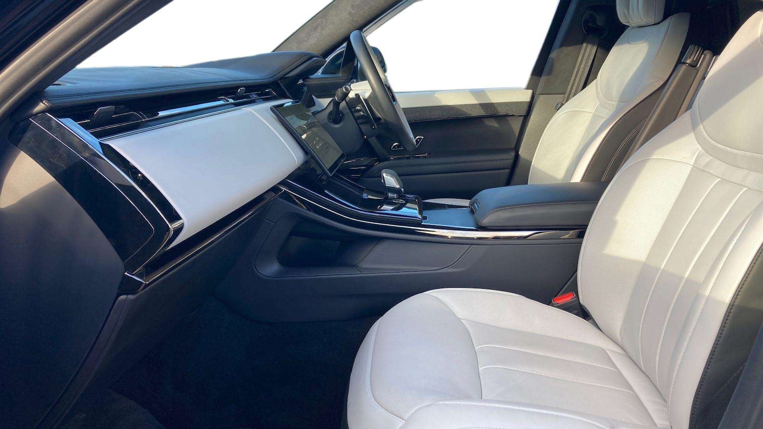 Used Land Rover Range Rover Sport 2024 for sale - 76460450: Photo 3