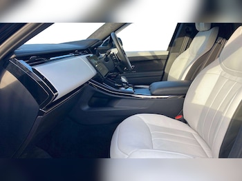 Used Land Rover Range Rover Sport 2024 for sale - 76460450: Photo