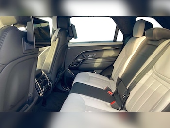 Used Land Rover Range Rover Sport 2024 for sale - 76460450: Photo