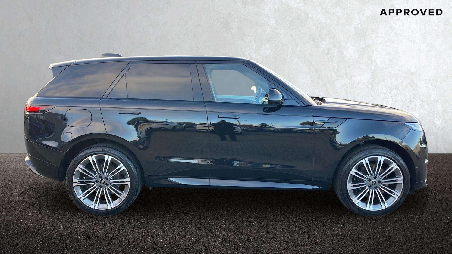 Used Land Rover Range Rover Sport 2024 for sale - 76460450: Photo 5