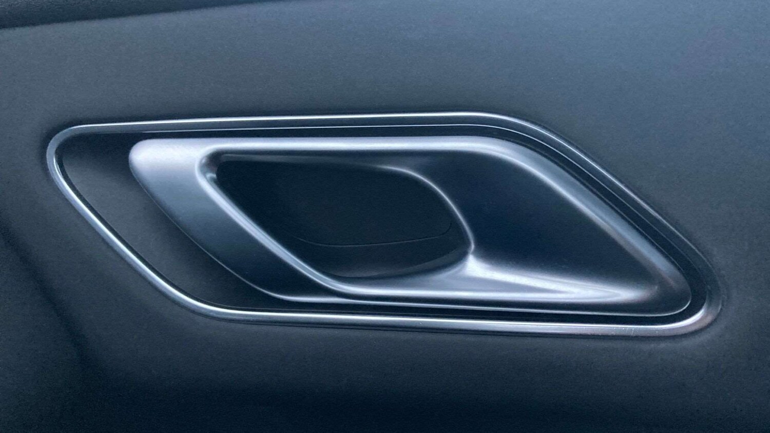 Used Land Rover Range Rover Velar 2023 for sale - 77083159: Photo 27