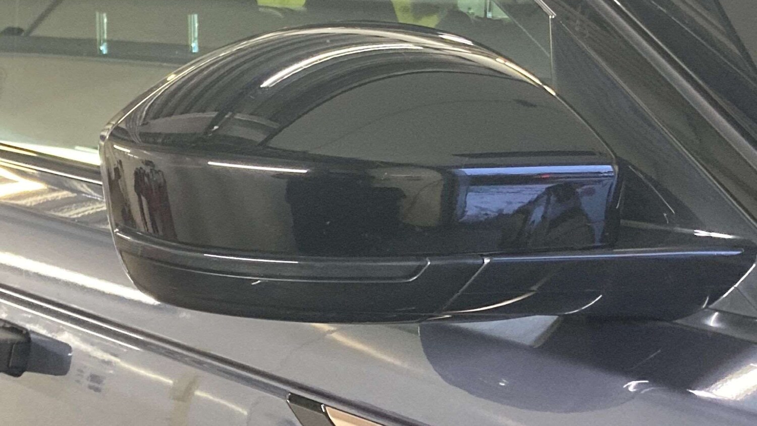 Used Land Rover Range Rover Velar 2023 for sale - 77083159: Photo 31