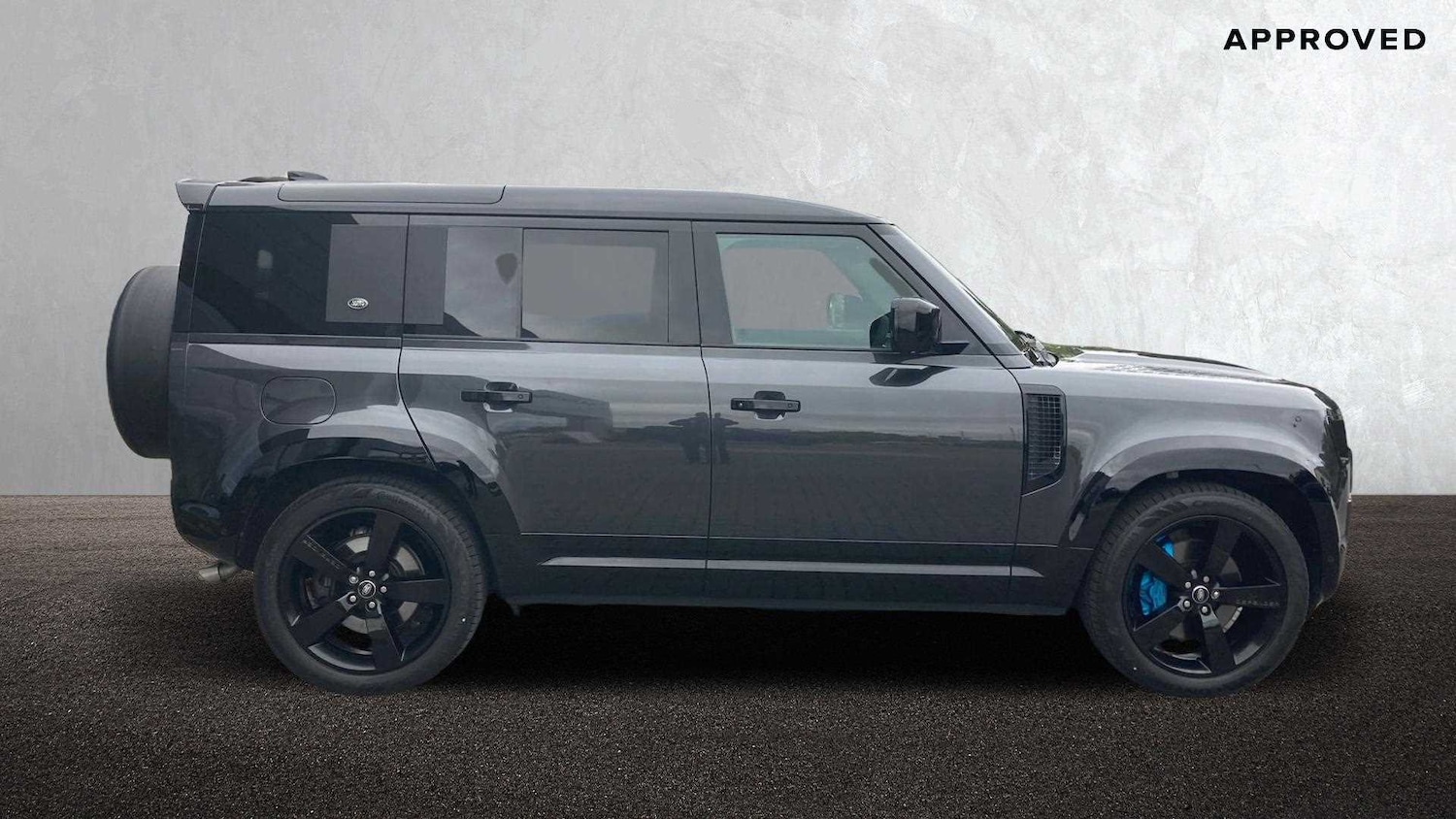 Used Land Rover Defender 2021 for sale - 76460492: Photo 5