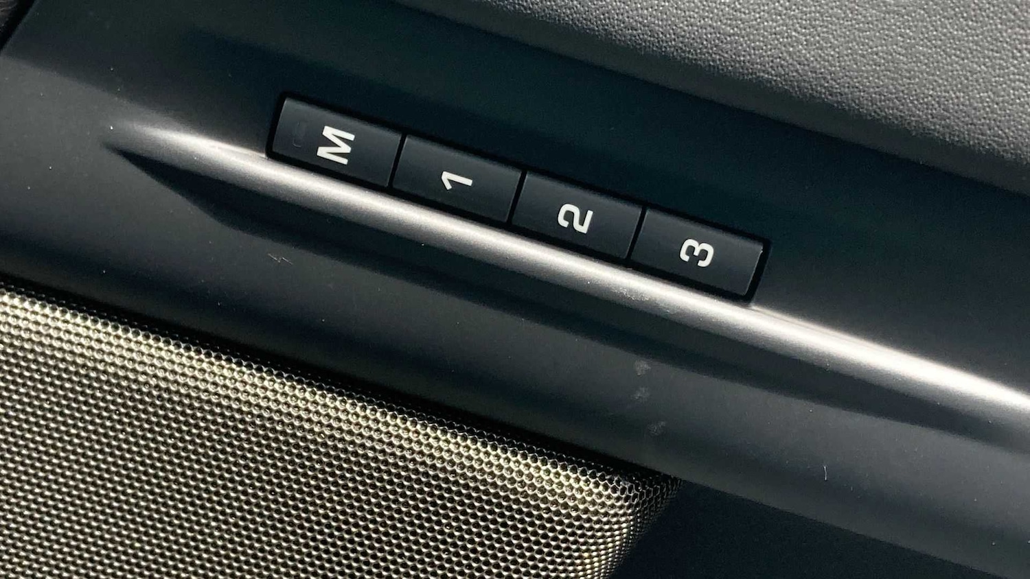 Used Land Rover Range Rover Evoque 2025 for sale - 76460319: Photo 35