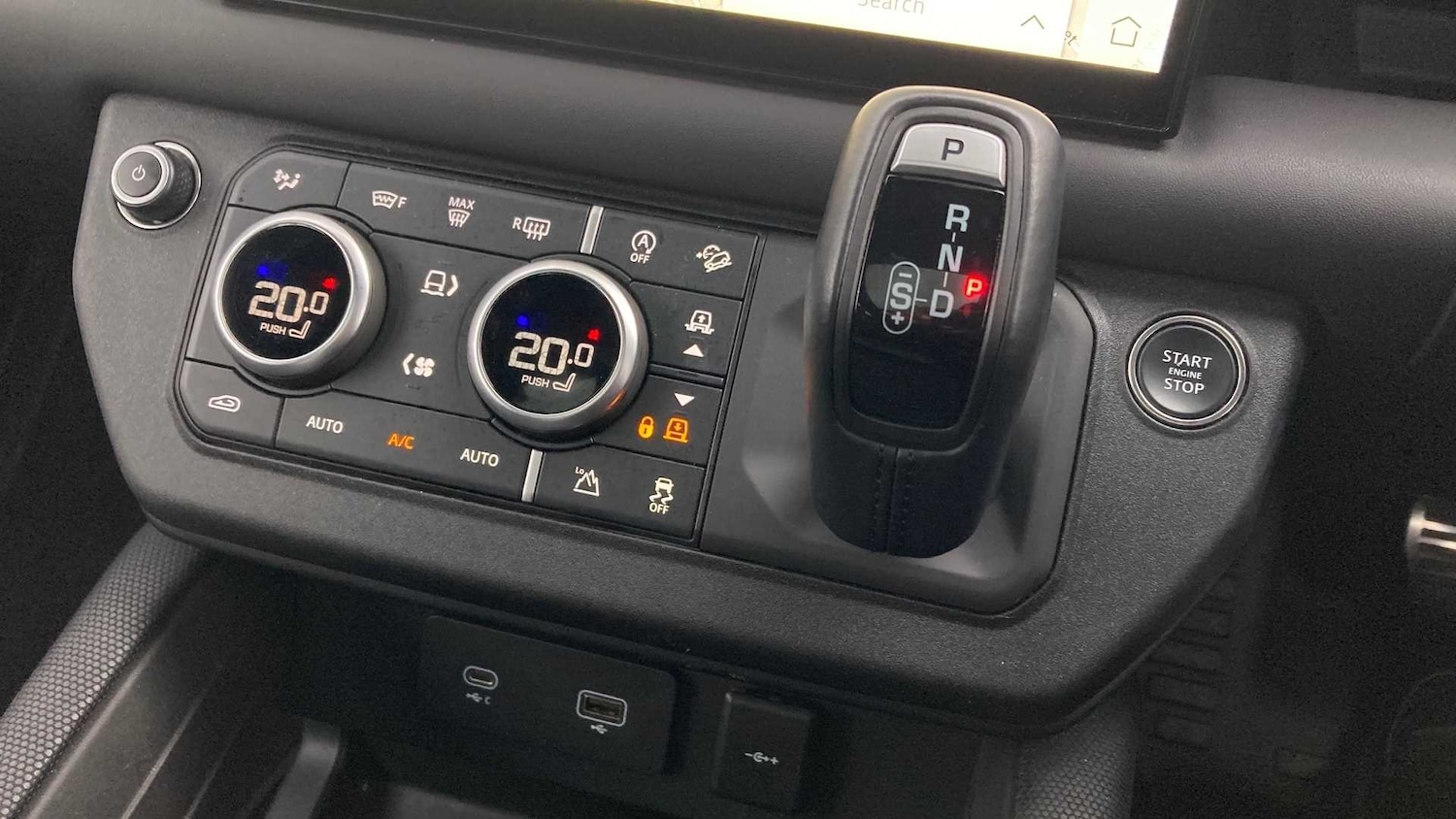 Used Land Rover Defender 2023 for sale - 76460211: Photo 13