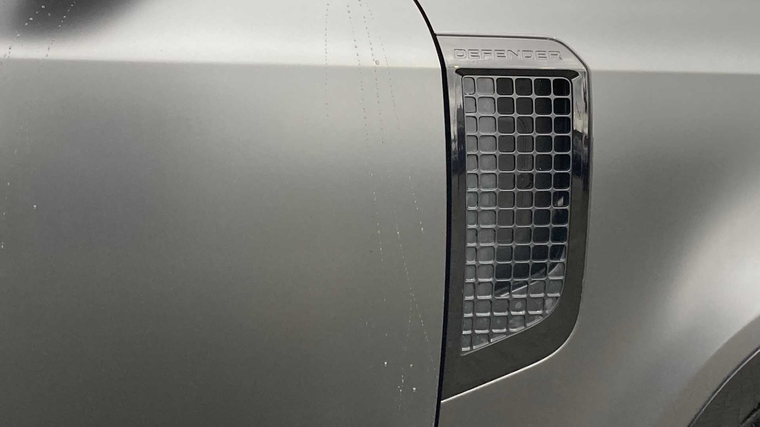 Used Land Rover Defender 2023 for sale - 76460211: Photo 20