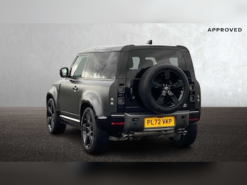 Used Land Rover Defender 2023 for sale - 76460211: Photo